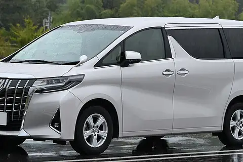 Toyota Vellfire, example photo