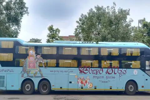Volvo 9600 sleeper coach, example photo